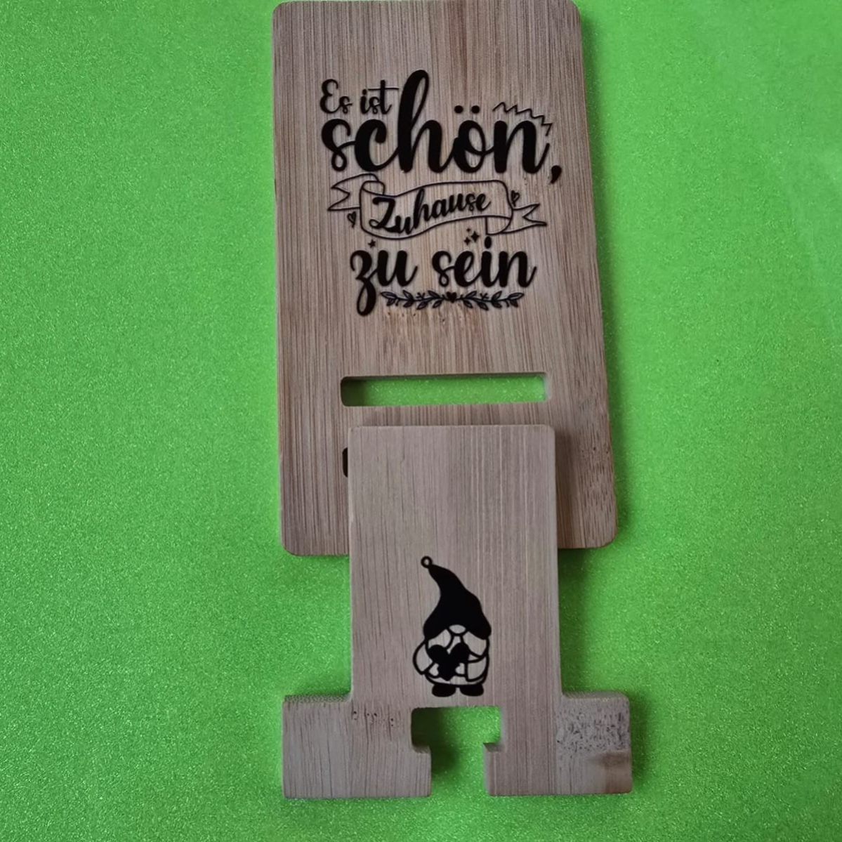 Handy-Halter aus Holz - Es ist schön zu Hause zu sein