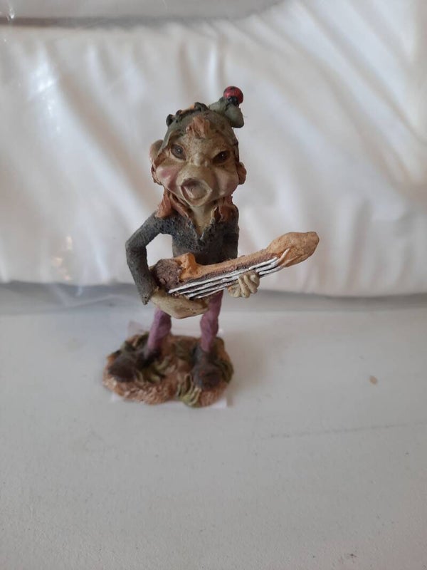 Korrigan chanteur (dep 223)