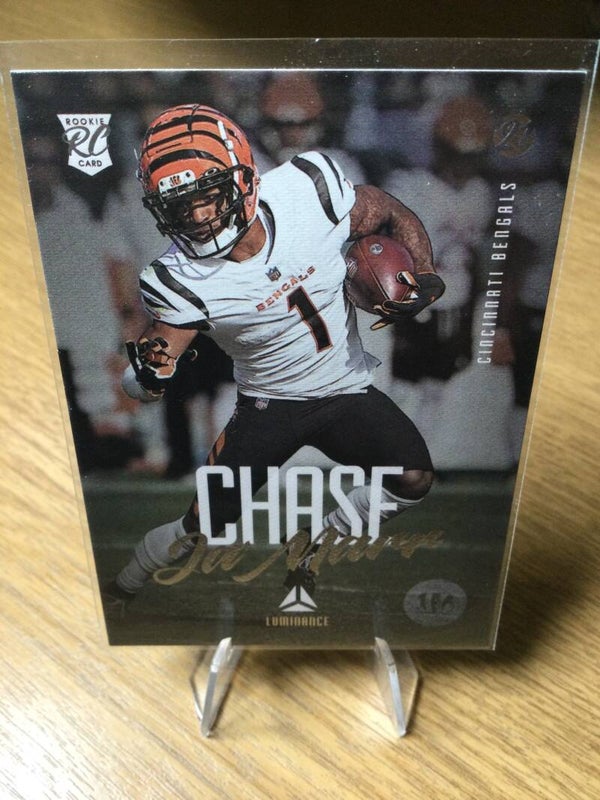 JA'MARR CHASE RC - 2021 PANINI CHRONICLES LUMINANCE - ROOKIE BASE #212