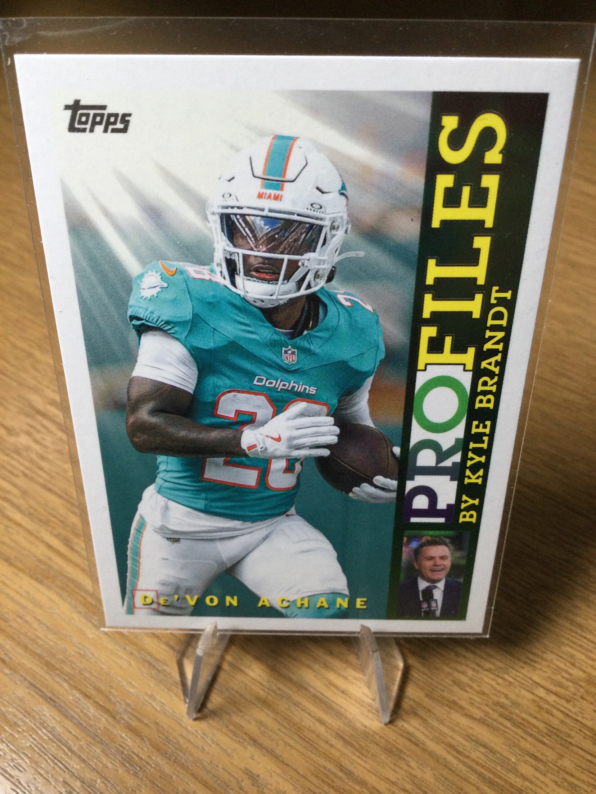 De'VON ACHANE - 2026 TOPPS FLAGSHIP - PROFILES BY KYLE BRANDT #TP-6