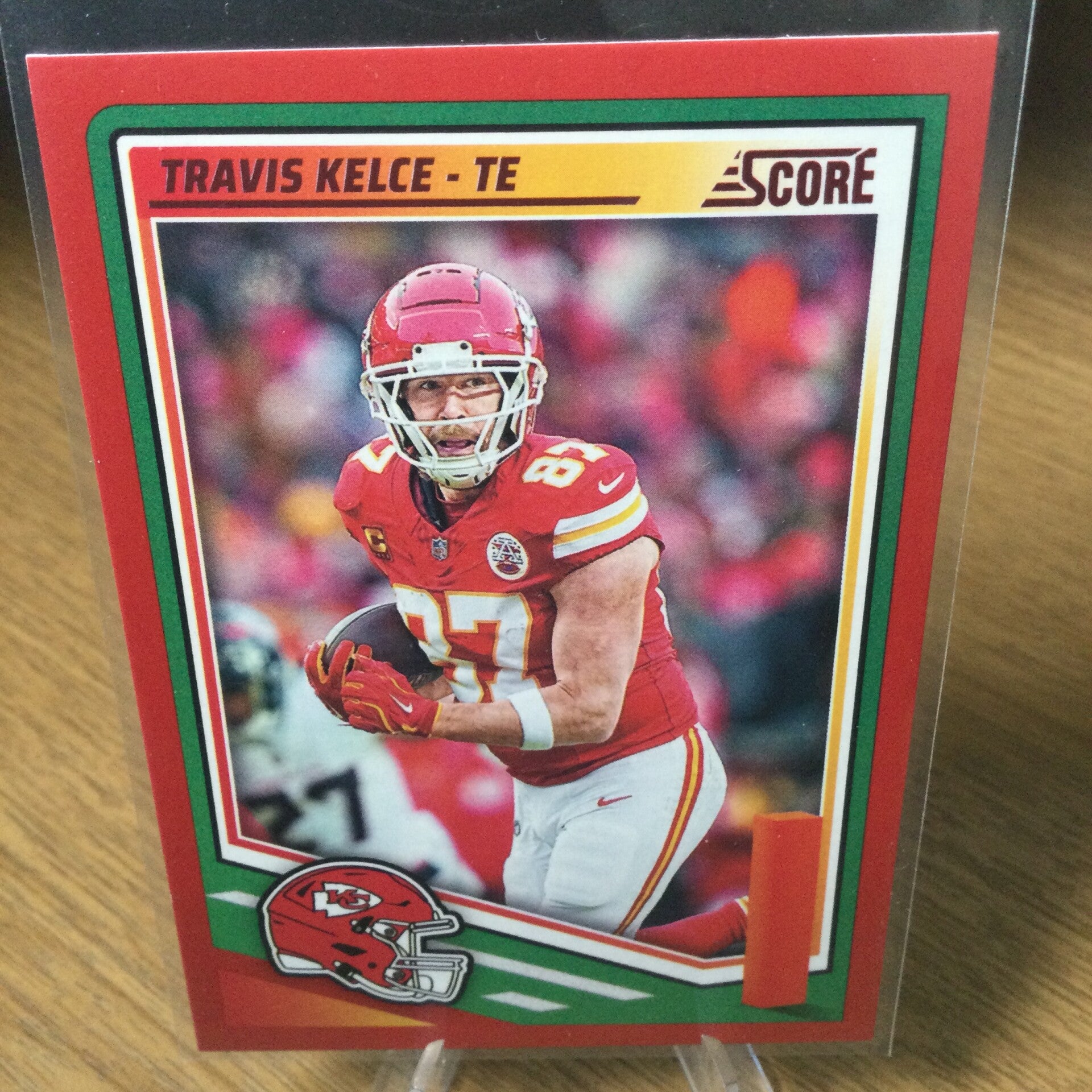 TRAVIS KELCE - 2025 Panini Score - RED PARALLEL #232