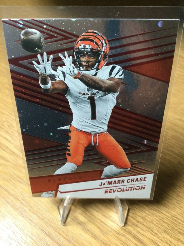 JA'MARR CHASE - 2025 PANINI REVOLUTION - COSMO RED PARALLEL #128
