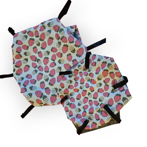 Bunkbed met aardbeien print