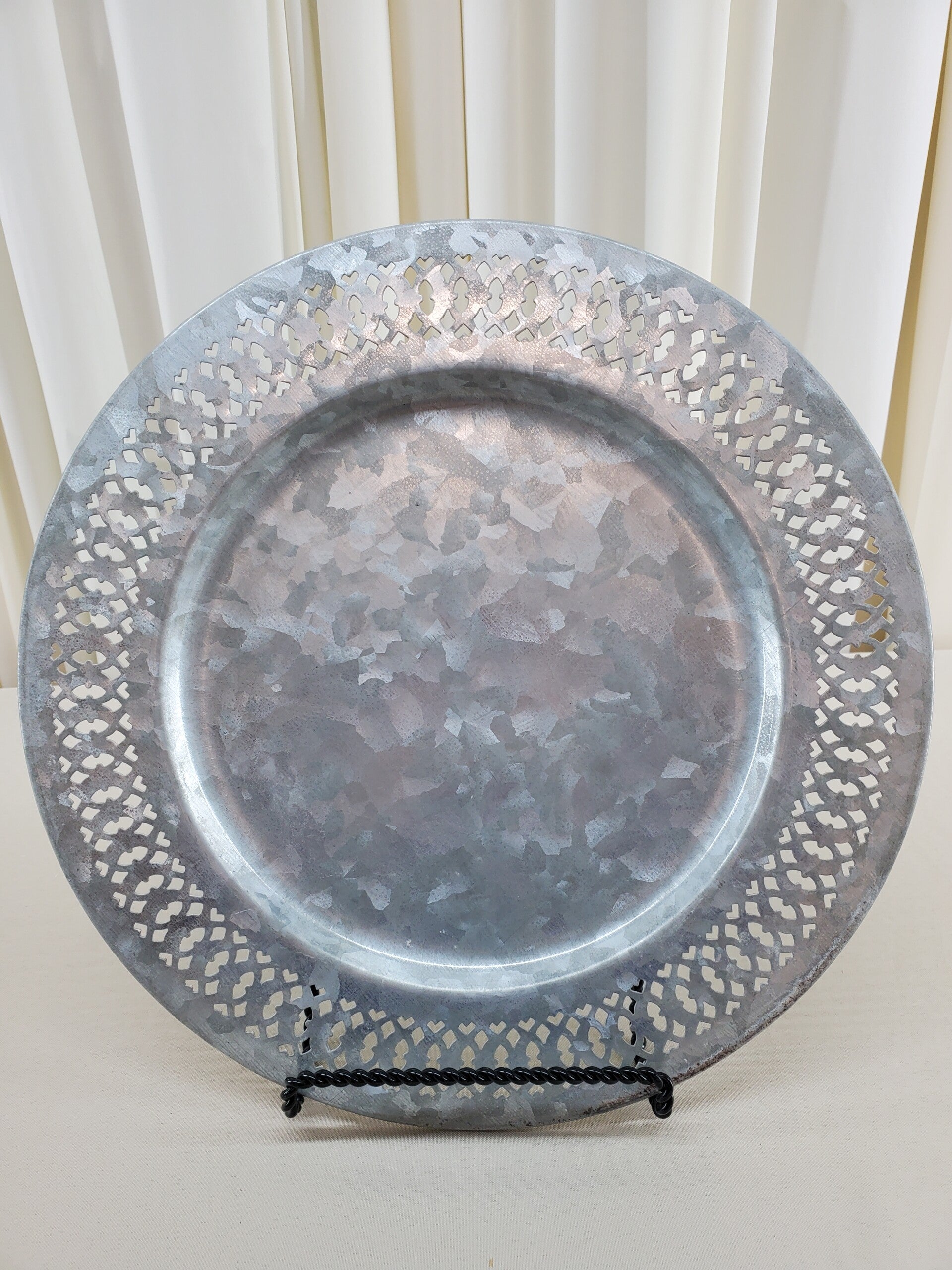 Galvanized Cut Out Charger Plate (Qty 3)