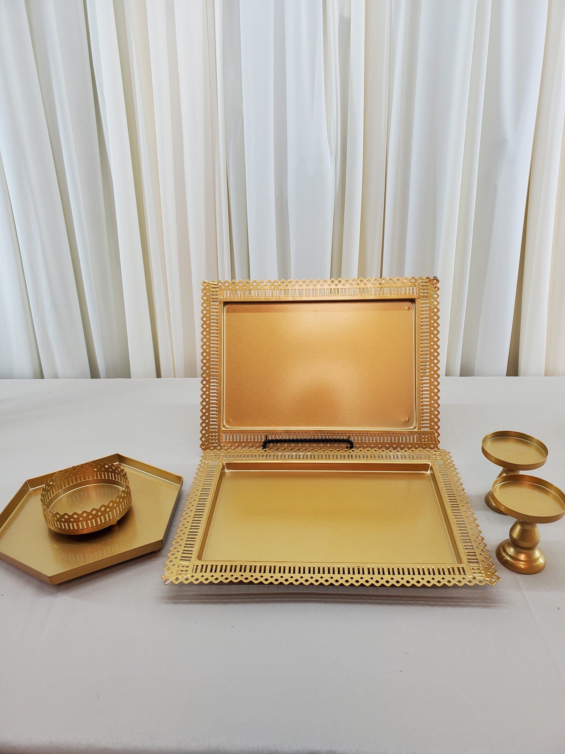 Gold Display Set (Qty 1)