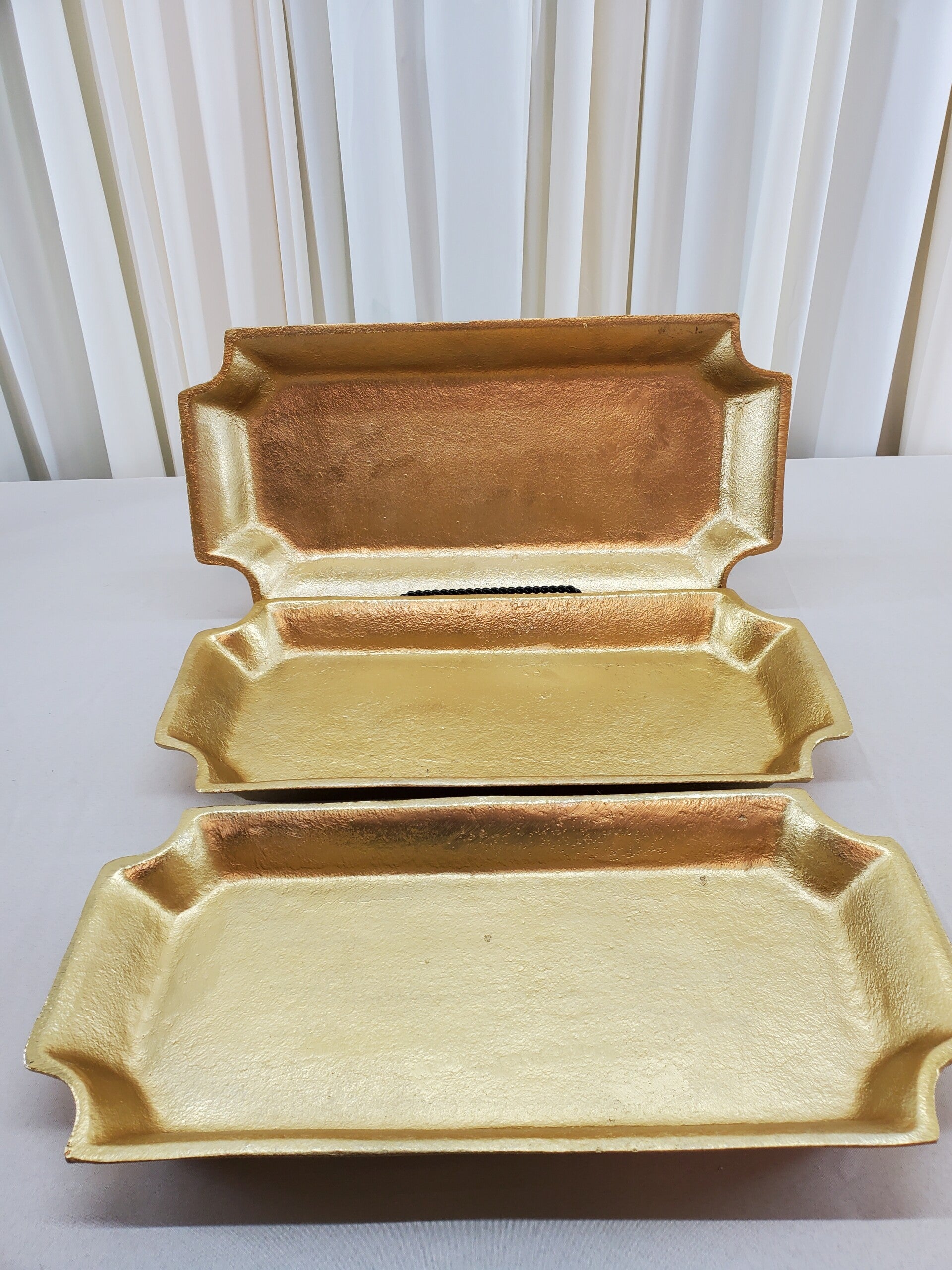 Gold Heavy Metal Tray Set (Qty 1)