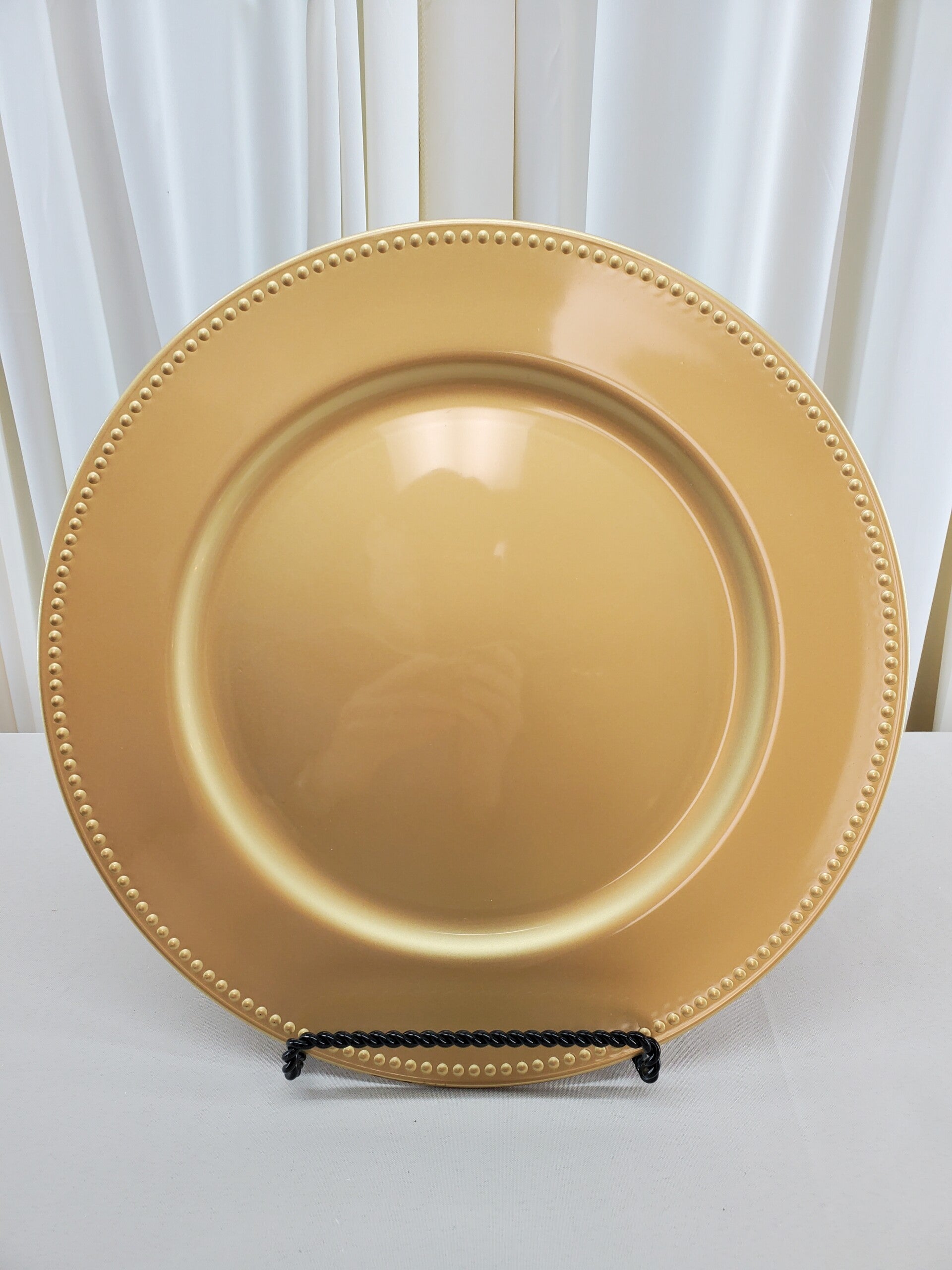Gold Plastic Charger Plate (Qty 6)
