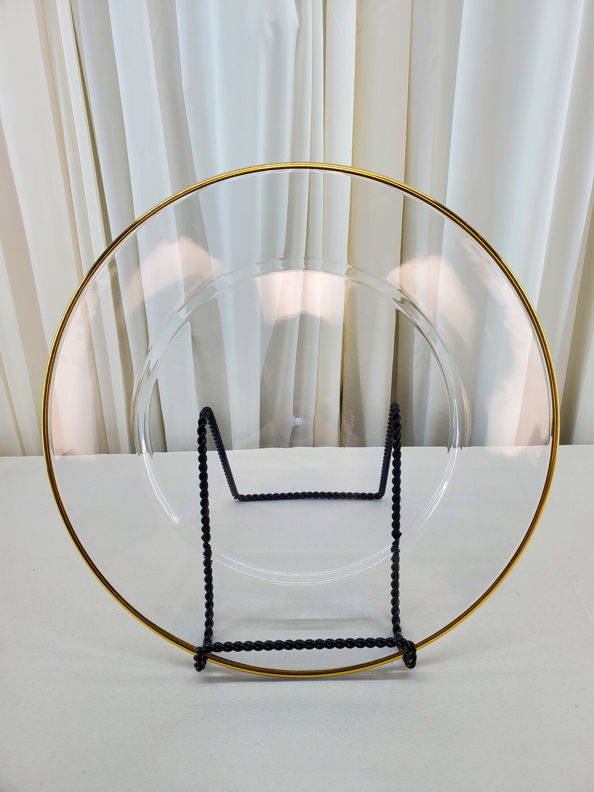 Gold Rim Plastic Charger Plate (Qty 90)