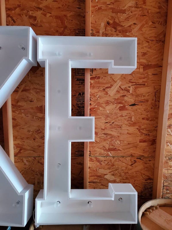 Letter "E" Marquee Sign (Qty 1)