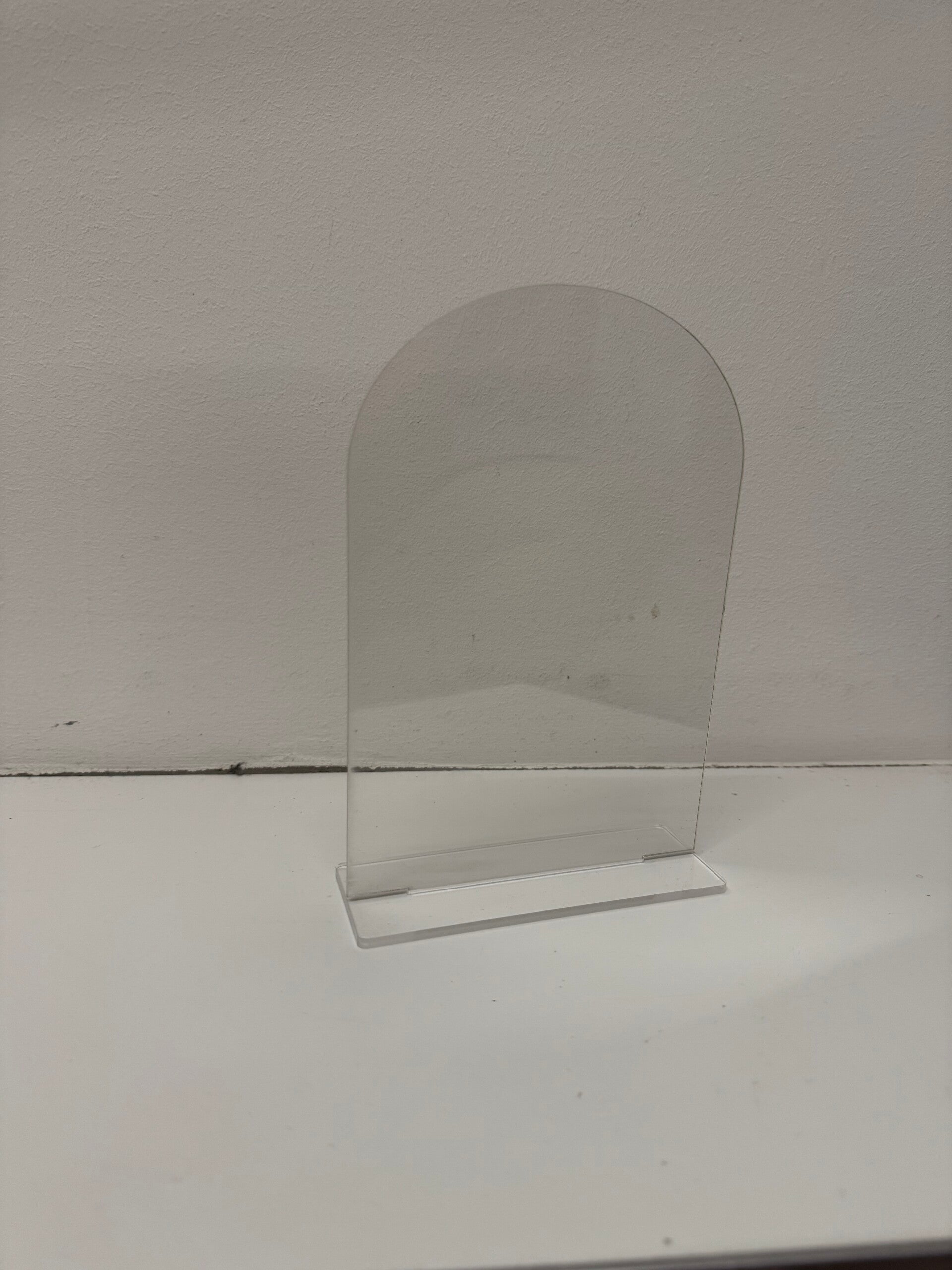 Acryl-Bogen Schild