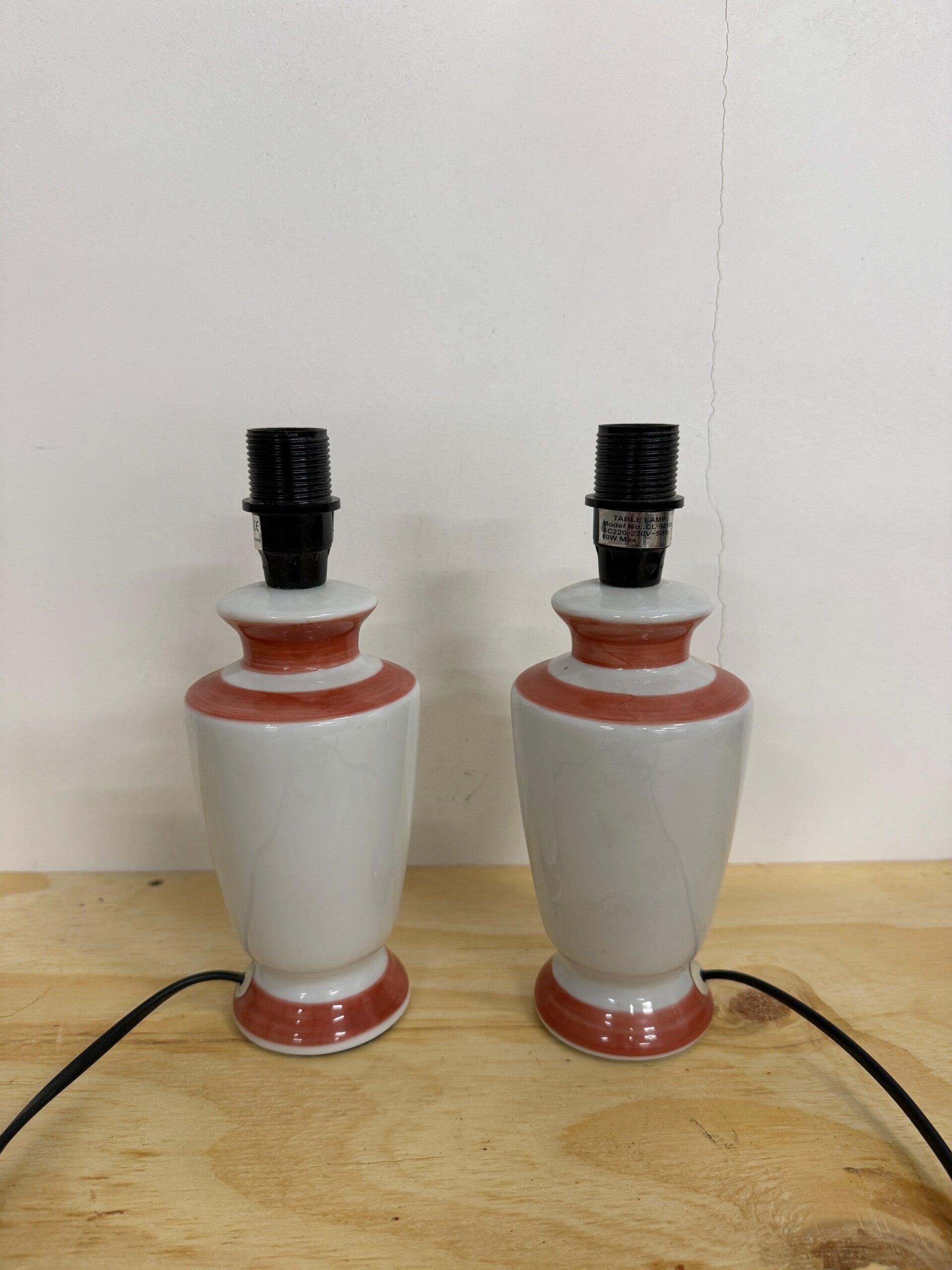 Set van 2 vintage lampvoeten – keramiek wit/terracotta