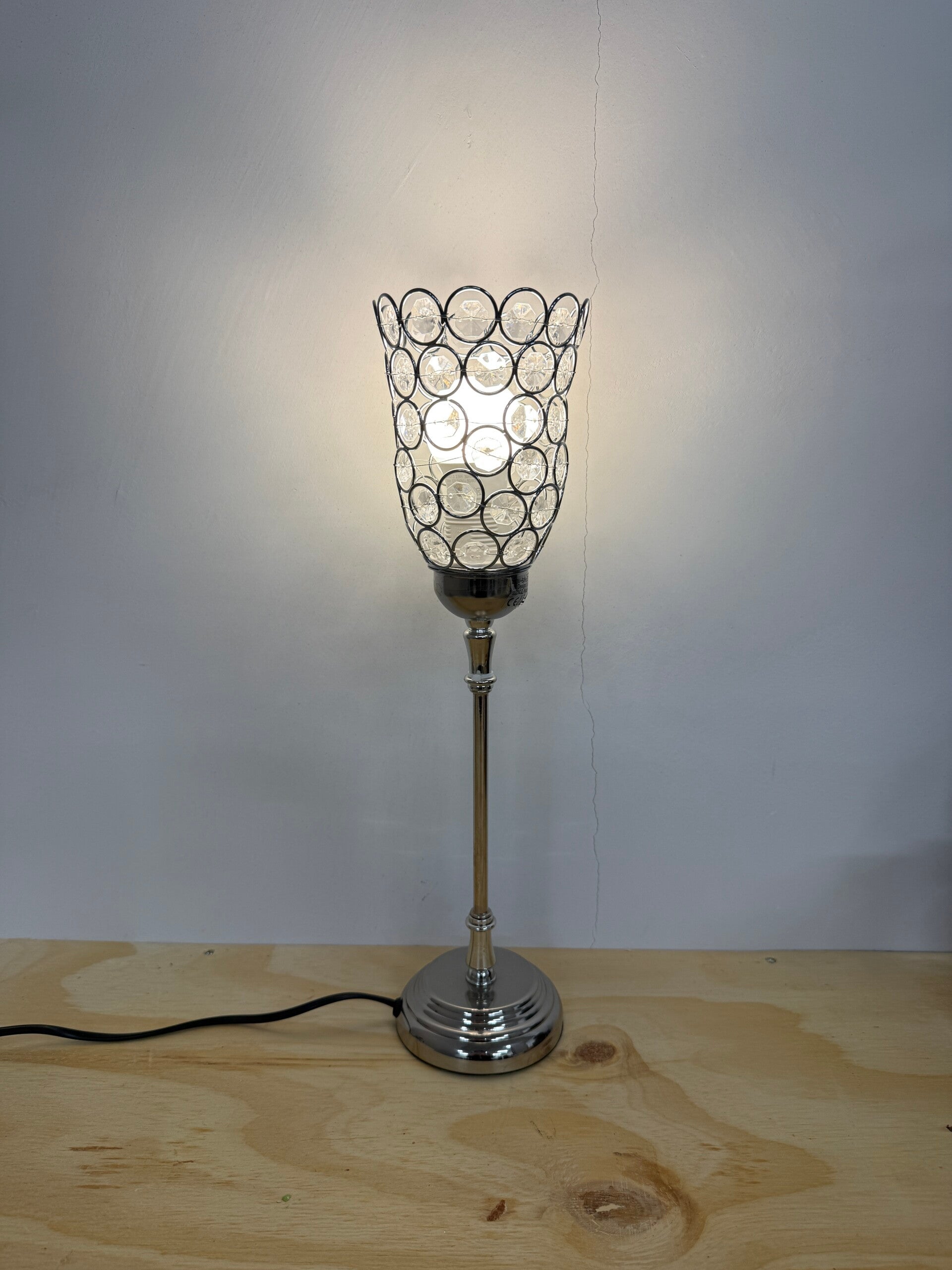 Elegante tafellamp / vloerlamp op voet met een luxe