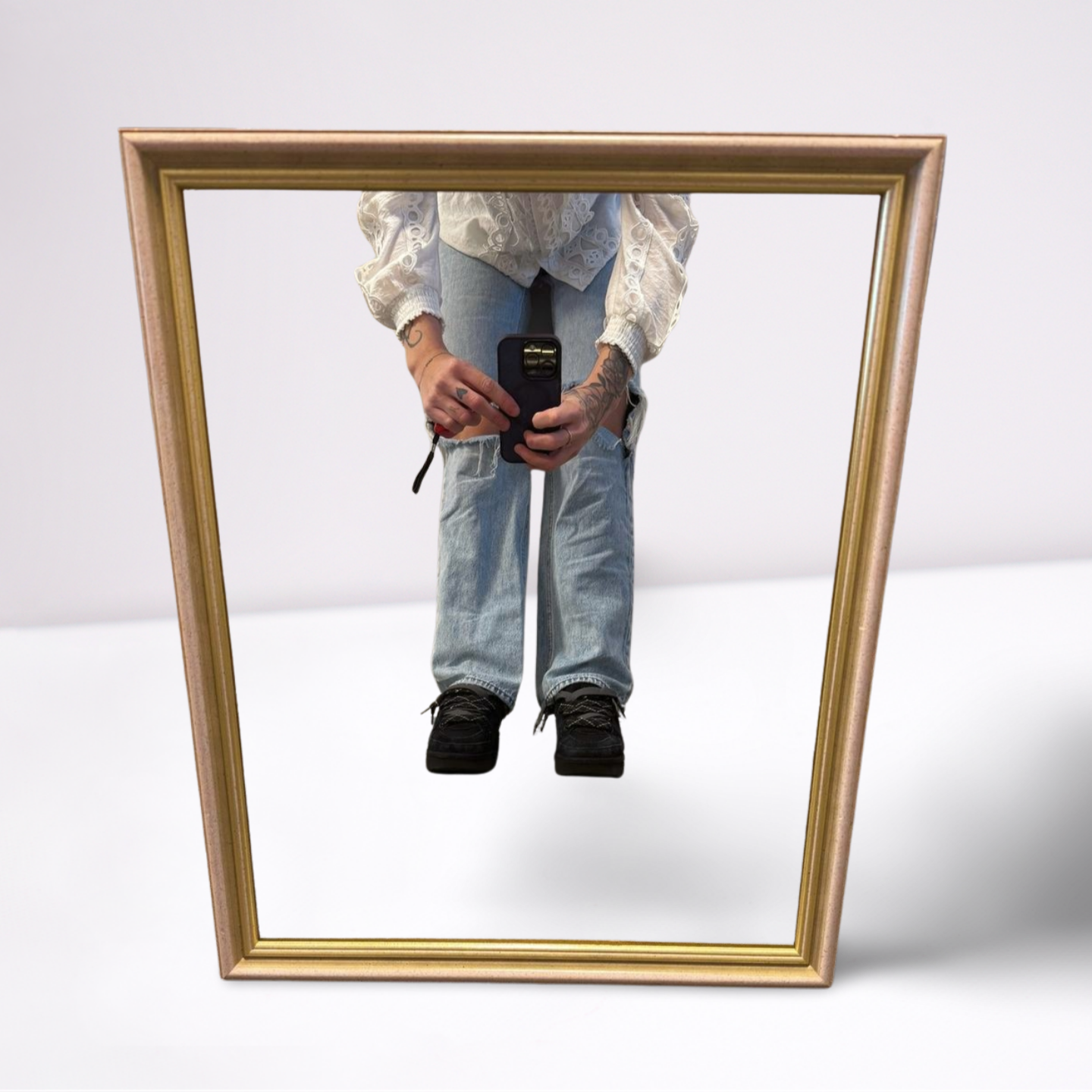 Vintage spiegel met goudkleurige lijst (44 × 54 cm)