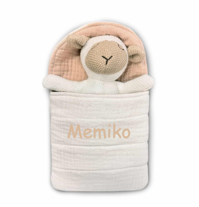 Slaapvriendje met naam geborduurd