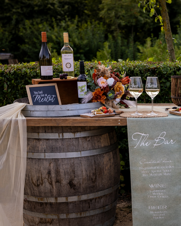 Houten krijtbordje; "You had met at Merlot"