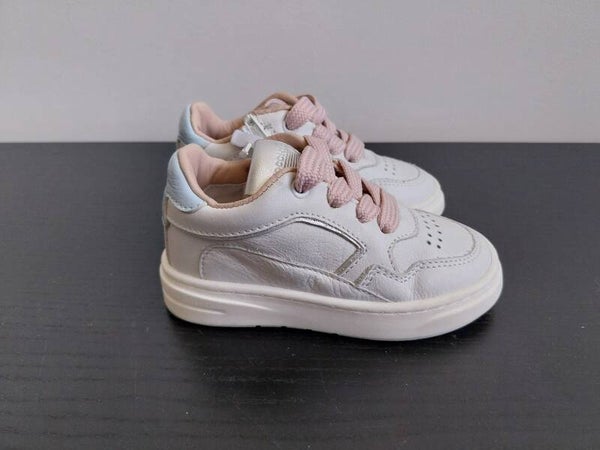 Sneaker Pinocchio wit met roze veters maat 20