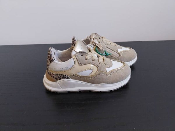 Sneaker/Runner Gattino beige/wit/panter maat 20