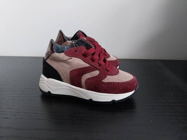 Sneaker Pinocchio bordeauxrood roze maat 20