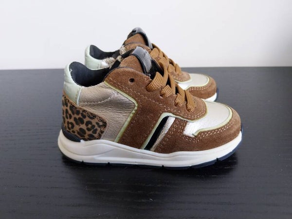 Sneaker Pinocchio bruin panterprint Maat 20 NIEUW