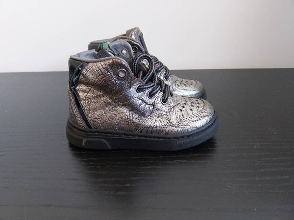 Sneaker Pinocchio zilverkleur halfhoog model Maat 20 NIEUW
