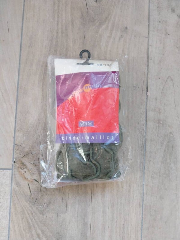 Yellowmoon maillot met ruffles donkergroen maat 98-104 NIEUW