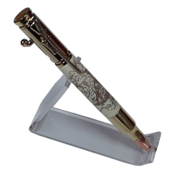 Le Stylo Bolt Action Plaqué Or Carrelet Gravure Laser de Cerf Noir