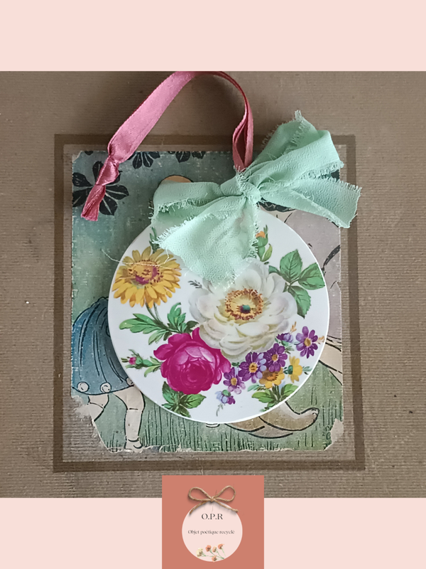 Grand médaillon mural, Ceranord, Sapho, fleurs multicolores printanières