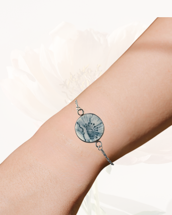 Bracelet argent, Noa , faïence terre de fer recyclée, décor pavots bleus , pièce unique | cadeau noces de faïence| bijou symbolique