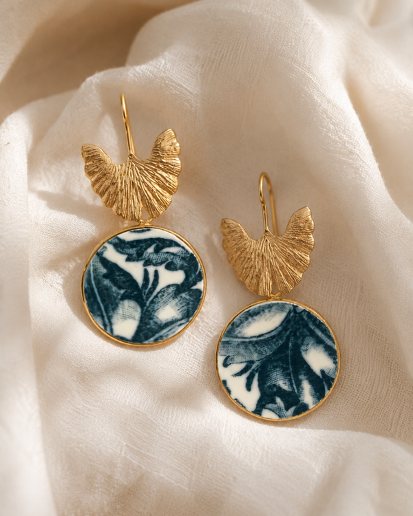 Boucles Eugénie — faïence de Longchamp XIXe siècle