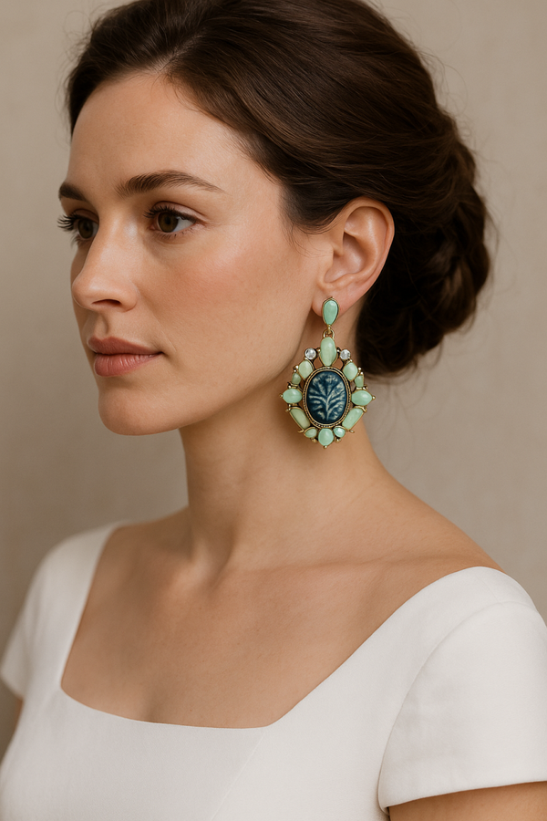 Boucles d’oreilles Zélie – faïence ancienne Gien recyclé & bakélite vert d’eau – bijou vintage