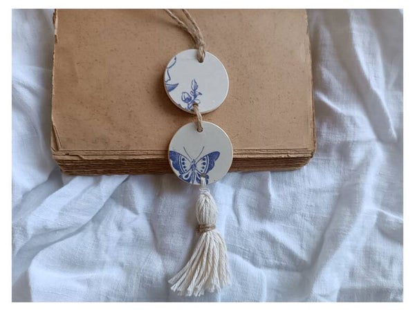 Bijou mural , Wallace, U&C Sarreguemines décor violet , faïence terre de fer