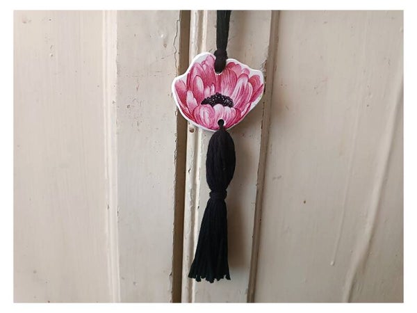 Suspension fleur , Anémone rouge , L'amandinoise faïence recyclée