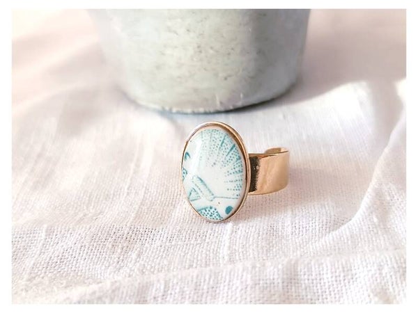 Bague Artemis  , faïence de Longchamp verte , dorée à l'or fin