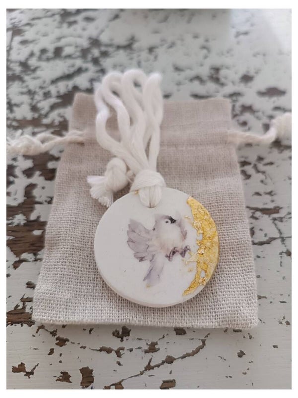 Médaillon, jardin d'hiver n°10., faïence ancienne et feuille d'or , velours bleu / vaisselle ancienne recyclée