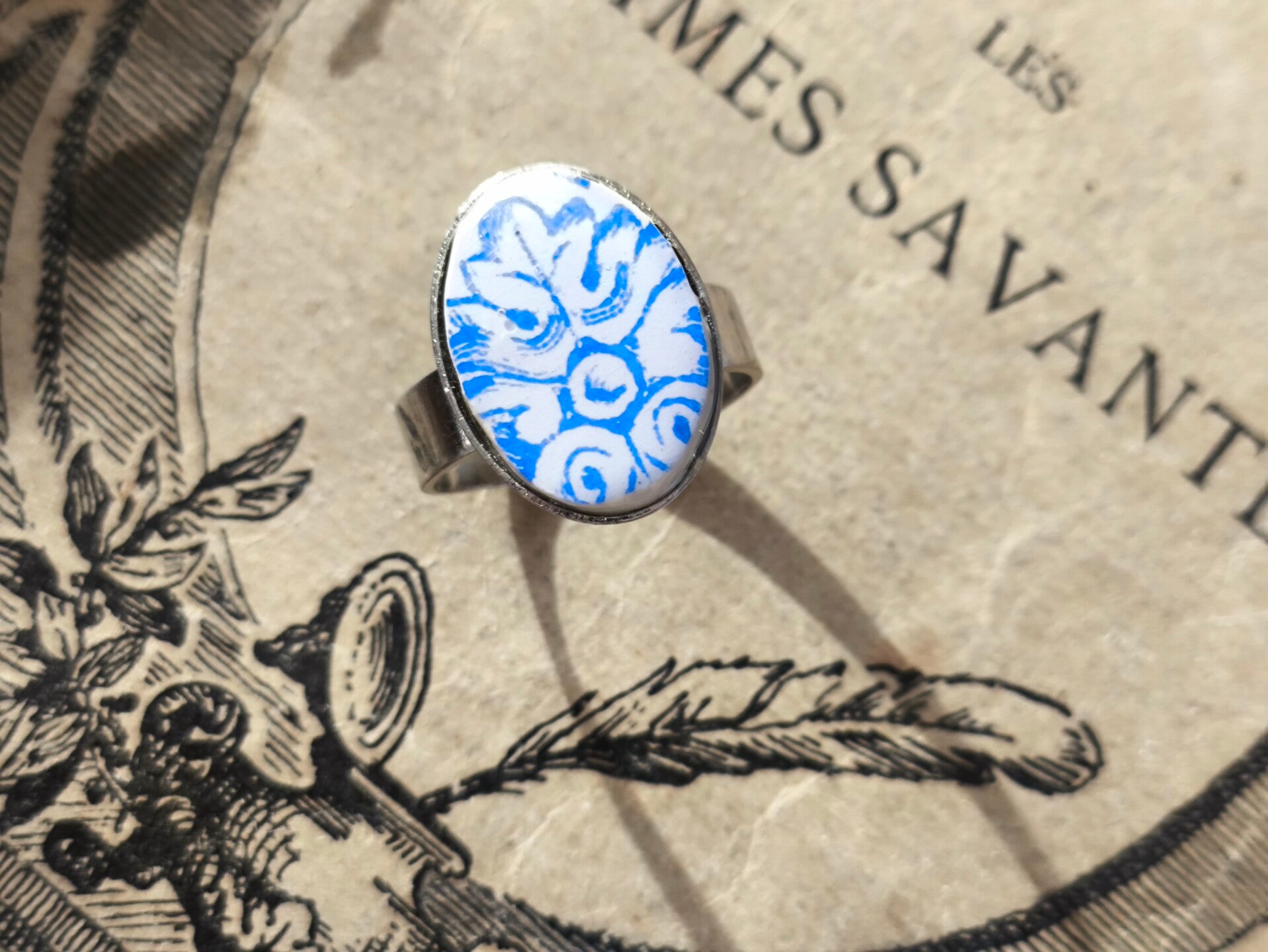 Bague, Gaëlle, bleue faïence Saint Amand Hamage recyclée argenté