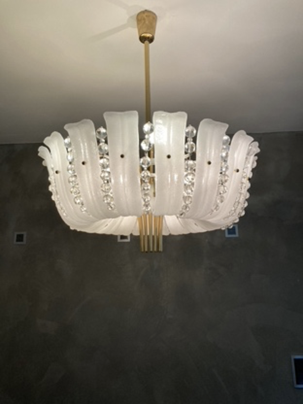 J.T. Kalmar Luster Tardano, Messing mit 18 Schaumgläser und handgeschliffenen Glaskugel