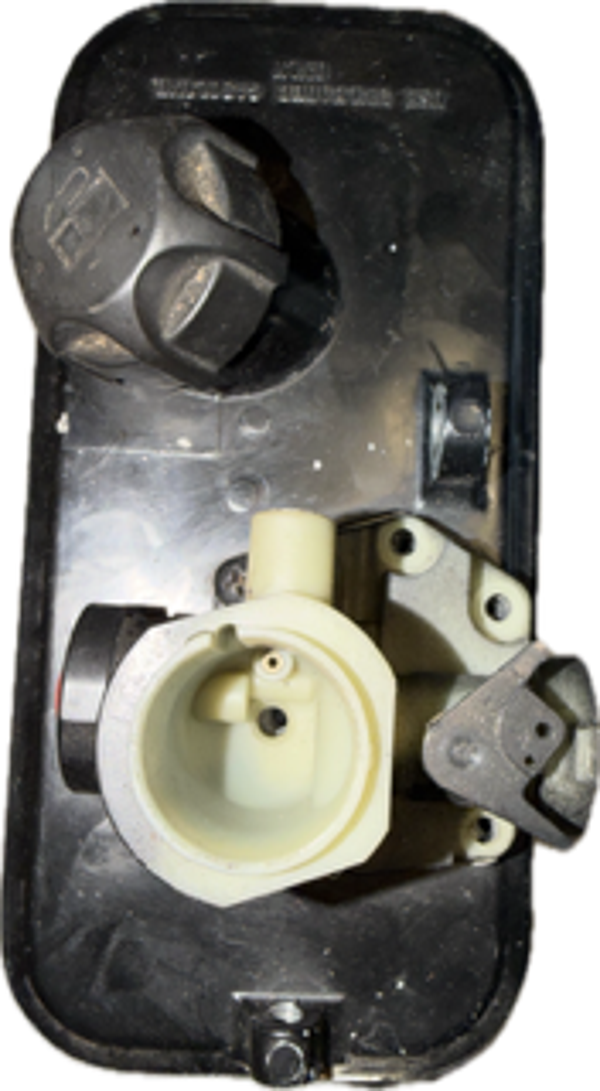 Reservoir et carburateur Briggs & Stratton occasion proche du neuf