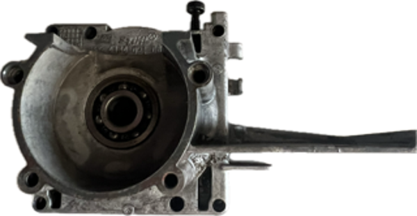 Demi carter de vilebrequin occasion origine STIHL FS300 - Référence 4134-020 2900 / 4134 020 2900 / 4134-020-2900 / 41340202900