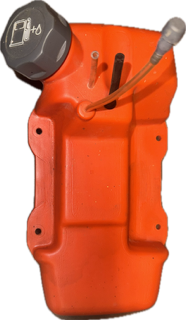 Réservoir à carburant adaptable OLEO MAC pour modèles 446, 453, 746, 750, 753. Remplace origine 61042003.