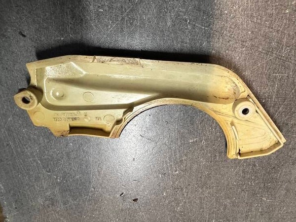 Couvercle occasion origine STIHL 023 - 025 - MS250 - Référence 1123-021 1100 / 1123 021 1100 / 1123-021-1100 / 11230211100