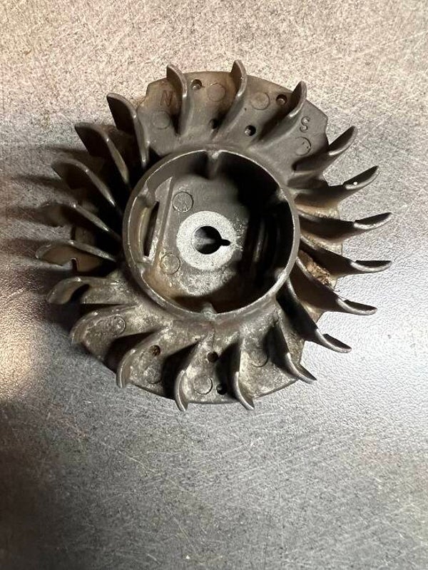 Rotor MS200T occasion origine STIHL - Référence 1129-400 1201 / 1129 400 1201 / 1129-400-1201 / 11294001201