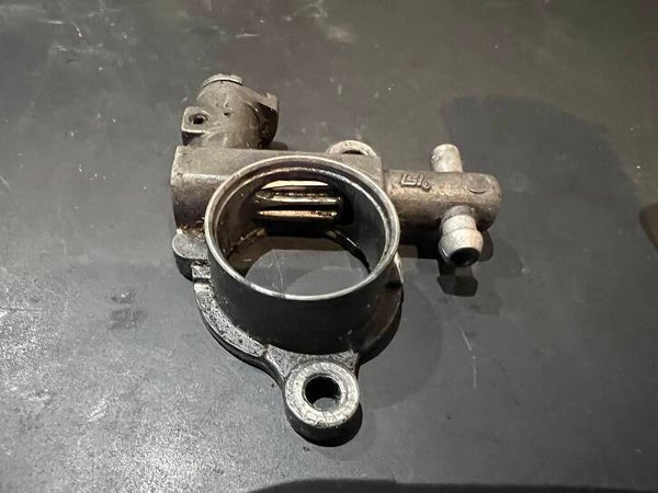 Pompe à huile MS200T OCCASION Origine Stihl - Référence 1129-640 3200 / 1129 640 3200 / 1129-640-3200 / 11296403200