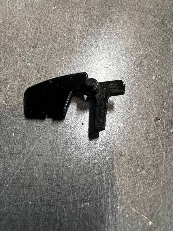 Levier d'arret - Occasion Origine STIHL MS341 - Référence  1133-182 0800 / 1133 182 0800 / 1133-182-0800 / 11331820800