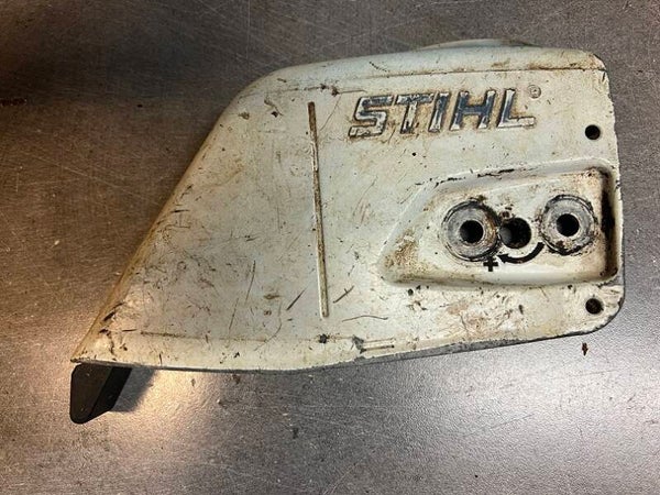 Couvercle de pignon - Occasion Origine STIHL MS341 - Référence 1135-648 0460 / 1135 648 0460 / 1135-648-0460 / 11356480460