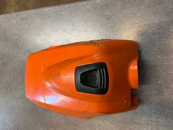 Capot- occasion origine STIHL MS171 - MS181 - MS211 - Référence 1139-141 4702 / 1139 141 4702 / 1139-141-4702 / 11391414702