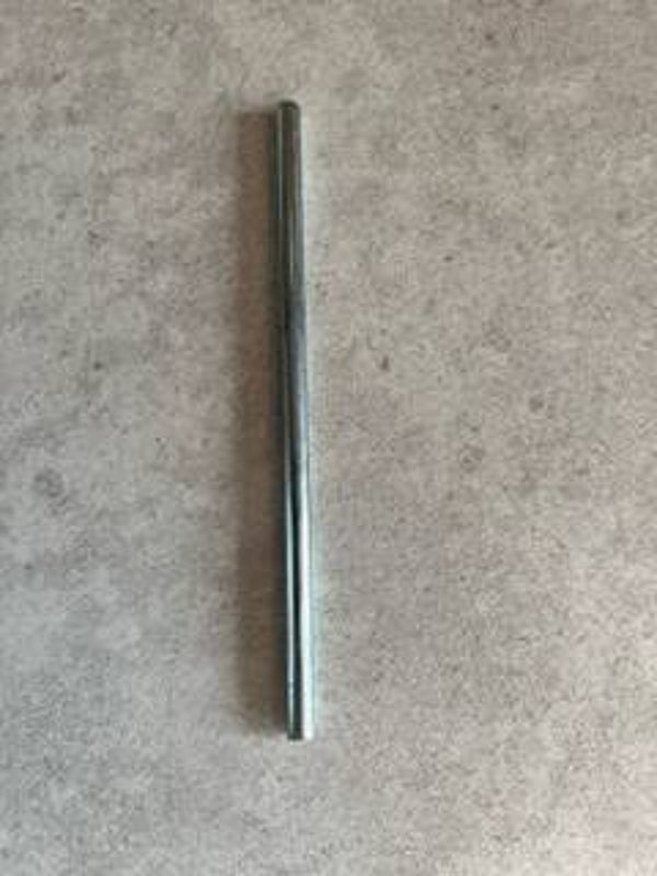 Tige de blocage de renvoi d'angle