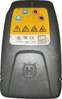 Capot de filtre occasion origine Husqvarna K760 - Référence 525 44 43 02 / 525 44 43-02 / 525444302