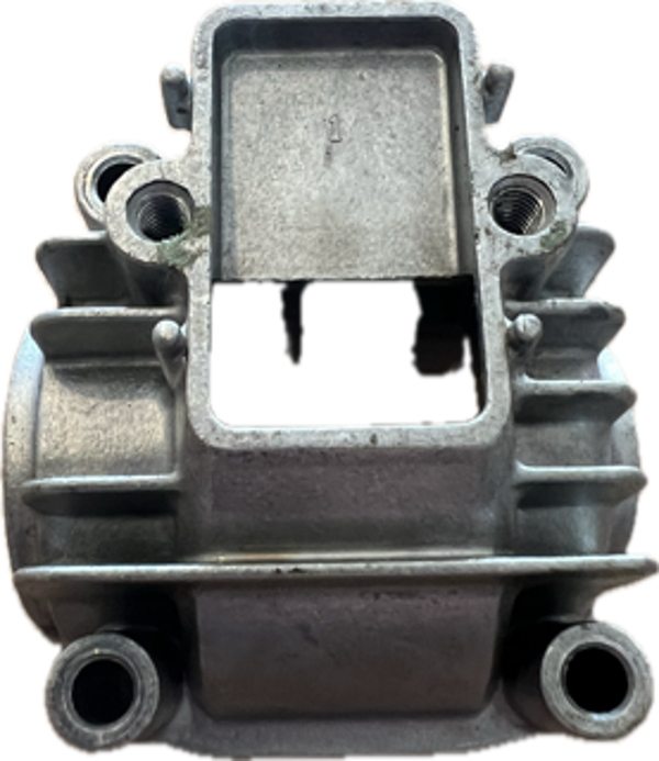 Carter moteur inf occasion origine Zenoah Komatsu G3200 - Référence T2050-21110