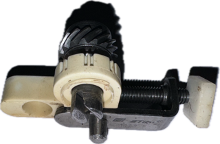 Coulisse de tension occasion origine STIHL MS201 C-M - Référence 1129-640 1900 / 1129 640 1900 / 1129-640-1900 / 11296401900