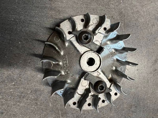 Volant magnetique occasion origine Komatsu Zenoah G2500 - Référence 2841-71102